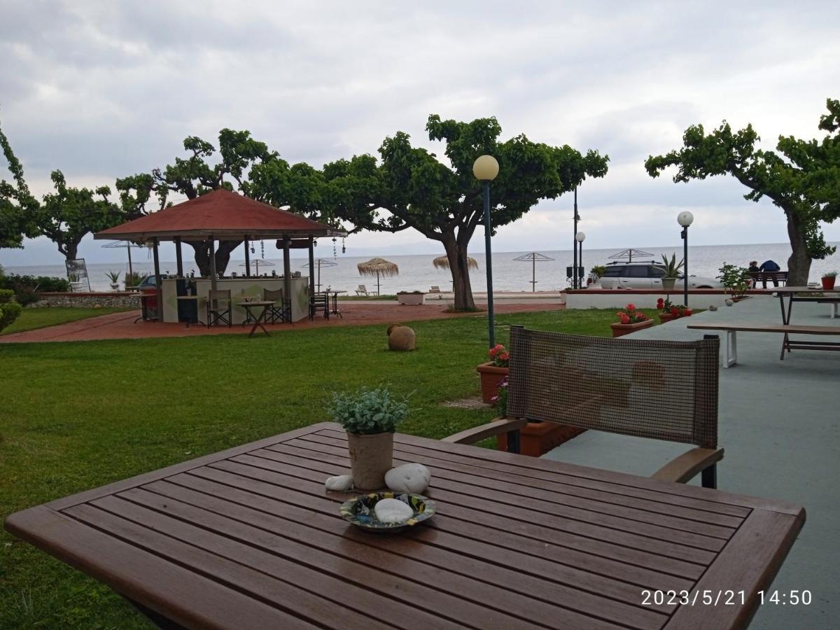 Livanátai Evoikos Beach & Resort מראה חיצוני תמונה